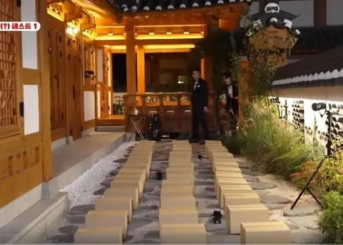 Inhyudang Hanok ゲストハウス 4*